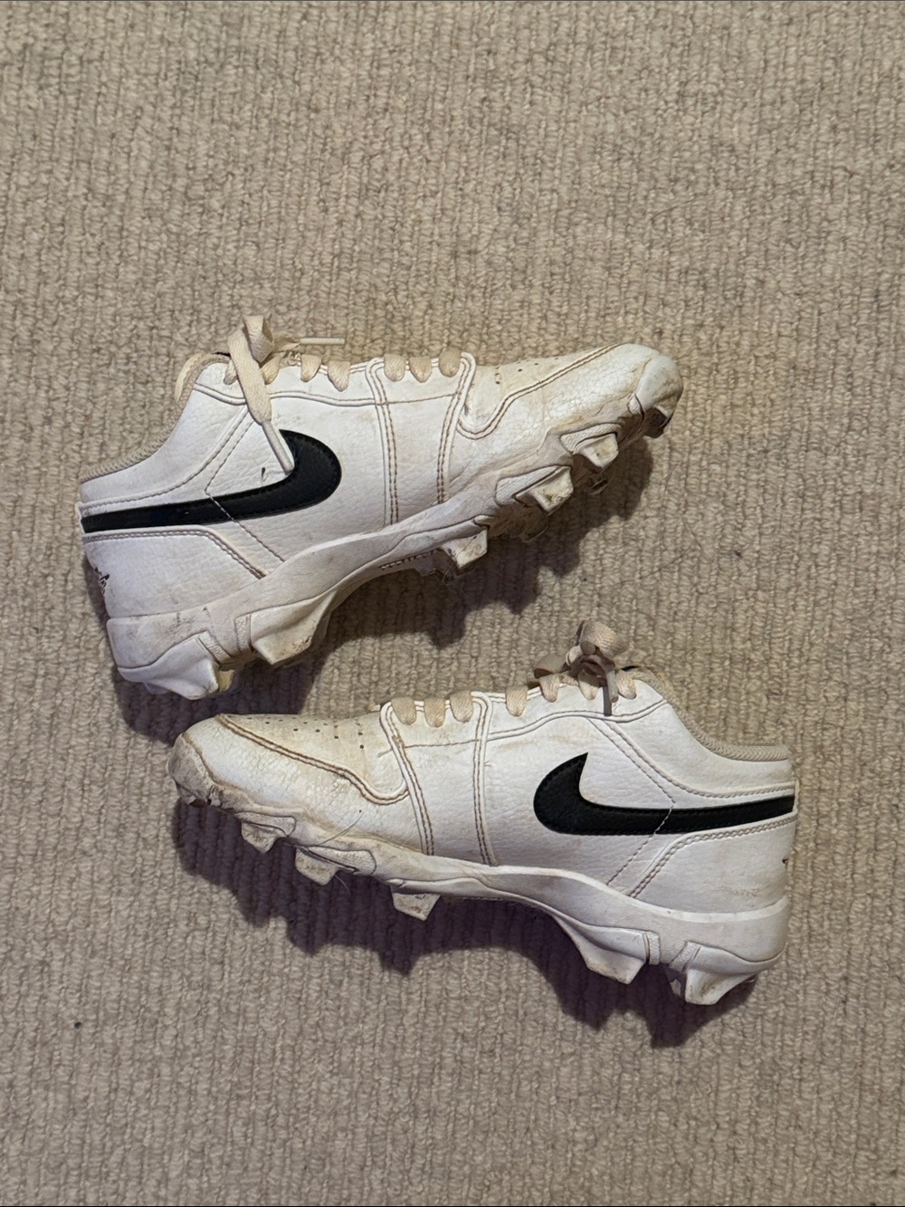 Nike Kids White and Black Air Jordan Baseball Cleats